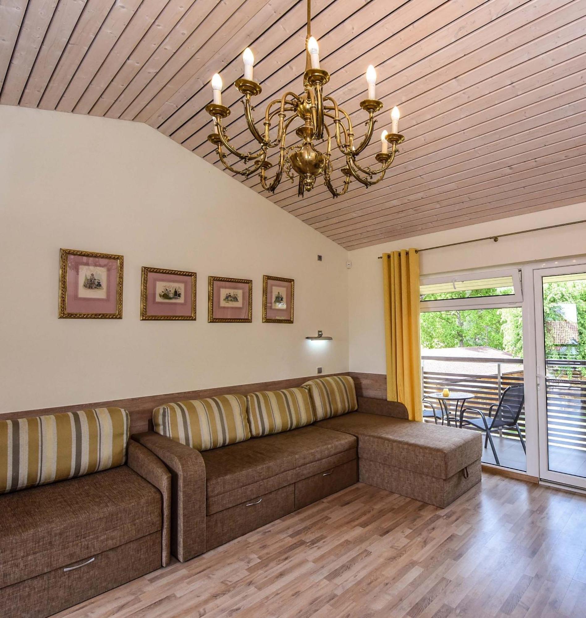 Apartamentai Trys Pusys Швентой Экстерьер фото